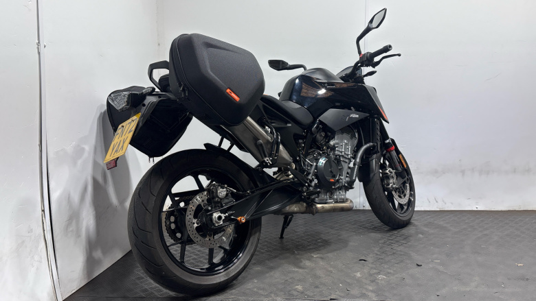 Ktm Duke 890 Duke (22MY)